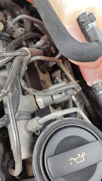 Audi A6 C6 3.0 TDI 2004 - Lokalizacja czujnika ciśnienia paliwa