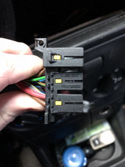 Przejściówki do radia - Jakie przejsciowki bede potrzebowal aby podlaczyc radio 