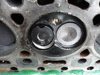 O co tu chodzi?? Ford fiesta mk4 1999r 1.3 wypadajace gniazda zaworowe