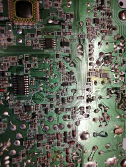 CB President Teddy ASC - uszkodzony filtr regulowany/dławik, oznaczenie 1301 (L110)