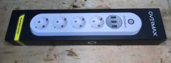 Overmax Flow Multi Control Packaging Packaging of the Overmax Flow Multi Control power strip with four Schuko sockets and three USB ports.