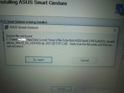 Komunikat błędu przy instalacji ASUS Smart Gesture informujący o braku pliku źródłowego.