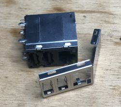 Wnętrze gniazd RJ45 ze zintegrowanym transformatorem sygnałowym Wnętrze gniazd RJ45 ze zintegrowanym transformatorem sygnałowym