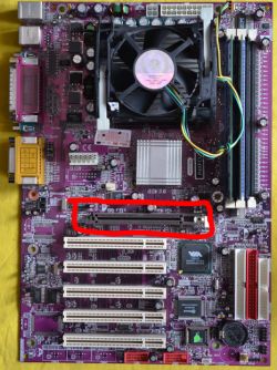 Problem z znalezieniem karty graficznej pod stare wejście pci