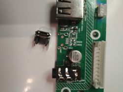 Częsta Usterka: Wymiana gniazda USB w przenośnym odtwarzaczu bluetooth Częsta Usterka: Wymiana gniazda USB w przenośnym odtwarzaczu bluetooth
