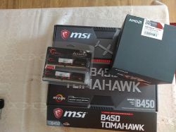 Czy elementy na płycie MSI B450 Tomahawk wyglądają na uszkodzone? [foto]
