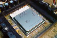Czy warto zamienić AthlonXP 2200+ na Sempron 2800+ z ASUS K8N-EAYVZ?