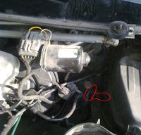 Corsa C 5-Door: Identifying Cause of Wet Driver's Mat After Heavy Rain & Wiper Motor Repair