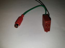 Czy uda się podpiąć radio pod wzmacniacz złączem ISO z wyprowadzeniem na cinch?