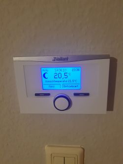 Vaillant Gas Heating: Radiator Settings & Boiler Functionality at 22°C Indoor Temperature