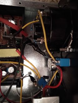 Kompaktowy tester lamp elektronowych Kompaktowy tester lamp elektronowych