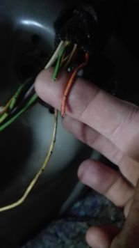 Peugeot 407 2007r. Sedan - Dziwne łączenia przewodów - klapa bag. nie działa