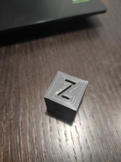 Ender 3 V2 - Farfocle z filamentu na pierwszych warstwach: PETG, ASA