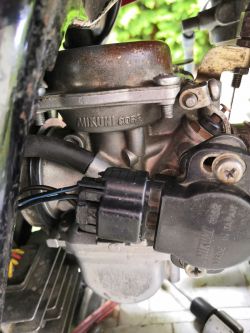 Suzuki GN125 1997 - Problem z gaźnikiem Mikuni - Obroty i regulacja Suzuki GN125 1997 - Problem z gaźnikiem Mikuni - Obroty i regulacja