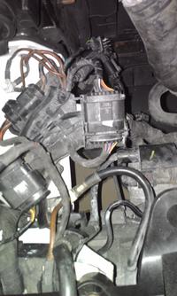 Skoda Yeti 2,0 TDi CR - Uszkodzona kostka elektryczna na lewej podłużnicy