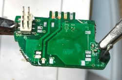 Yeelight GU10 Smart Bulb W1 350lm YLDP004-A - wnętrze, moduł WiFi