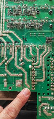 T.amp TSA 4-1300 Power Amplifier Issue: Not Turning On, Red Diode Flashing, No Visible Damage