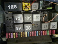 Ford Galaxy 1997 brak kierunkowskazów i awaryjnych.