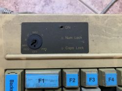 Stare programowalne klawiatury sklepowe PS/2 Gigatek KB128A i KB980 Stare programowalne klawiatury sklepowe PS/2 Gigatek KB128A i KB980