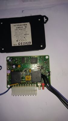 Seat Leon Mk1 - Brak lewej strony kierunkowskazów przy zamykaniu centralnego