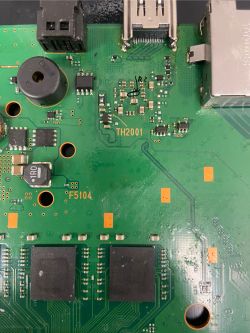 Jaka wartość rezystora w PlayStation 4 SAB-001 przy wymianie skalera HDMI?