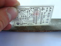 Wykonywanie PCB z napisami i soldermaską.