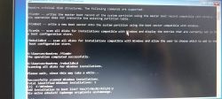 Okno z wierszem poleceń systemu Windows ze wsparciem dla naprawy struktury dysku.