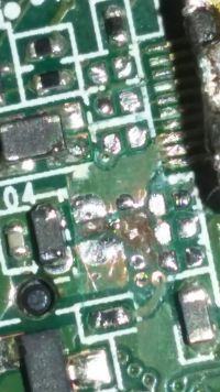 NAVIGON 43XX MAX - Zdjęcie płyty przy gnieździe USB lub schemat połączeń SMD