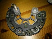 Sprawdzenie uzwojeń alternatora w Leoni 1M 1.6 16V - niskie rezystancje, brak ładowania