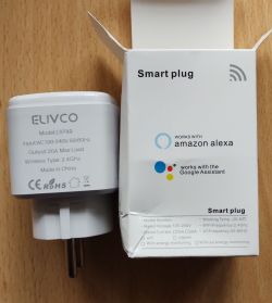 ELIVCO Smart Plug and Packaging ELIVCO smart plug with packaging.