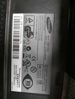 Monitor Samsung F2380: gaśnie po 2 sekundach - czy przepalony rezystor jest przyczyną?