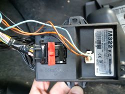 Fiat Punto '03: Montaż uniwersalnego sterownika zamka - wpływ na immo?