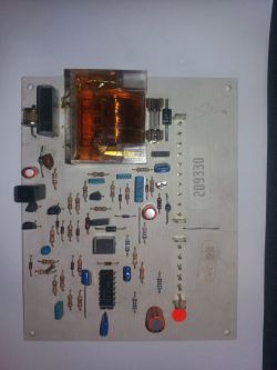 Identyfikacja elementu na płytce sterownika bojlera Truma B14