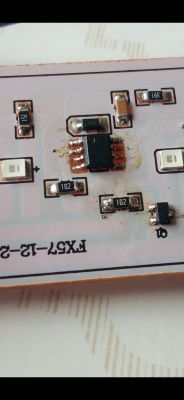 Identyfikacja uszkodzonego elementu elektronicznego po zwarciu – jak znaleźć zamiennik?