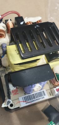 Dlaczego w soundbarze Yamaha YAS-207 bas przestał być odczuwalny?