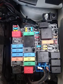 Wyłącznik czasowy ogrzewania tylnej szyby - Fiat Doblo Cargo rok 2018