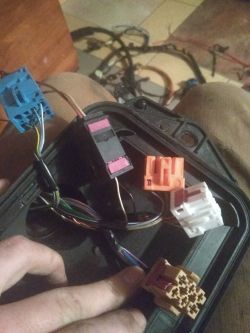 Opis pinów wtyczek Audi S3 1.8T AMK i sterownika Motronic ME7.5