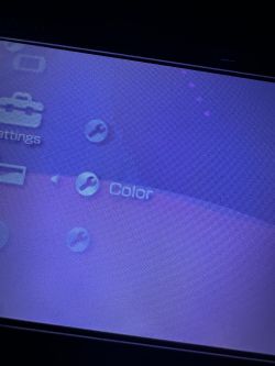 Nierówności na wyświetlaczu PSP 1003 tylko w menu - uszkodzenie czy taśma?