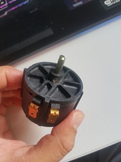 Silnik zaburtowy elektr. Minn Kota Turbo 36 - Brak przełącznika prędkości