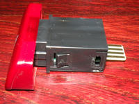 Mistubishi Lancer 2006 - podświetlenie przycisku trójkąta w kabin