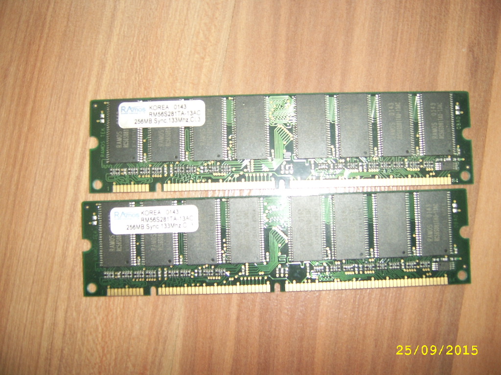 [Sprzedam] Intel Celeron 433 SL3BC i dwie kości pamięci ram