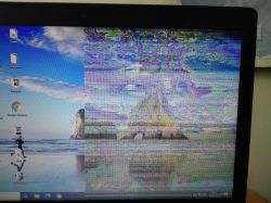 Laptop lenovo ideapad 310 - Ekran na połowie raz działa raz nie działa