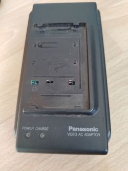 Ładowarka do akumulatorów Panasonic VIDEO AC ADAPTOR