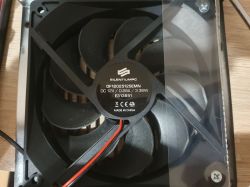 Jaki wstawić cichy wentylator 120 mm zamiast tego?