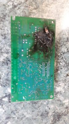 Renault Trafic 2003: Synchronizacja UCH, immo i pilota po wymianie baterii - układ PCF7946