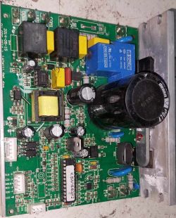 REEBOK ZR9 Bieżnia Elektryczna - nie działa, panel miga