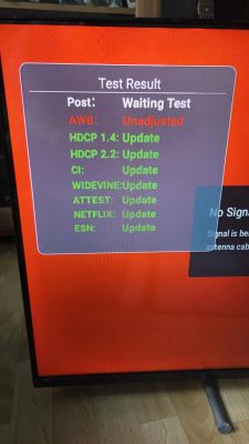 Telewizor z ekranem testowym, wynik AWB na czerwono jako Unadjusted