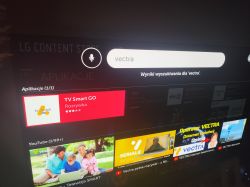 Ekran telewizora z wynikami wyszukiwania aplikacji dla Vectra w LG Content Store.