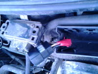 Astra F X14XE - Wtyczka w komorze silnika - od czego ?