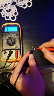 Jak sprawdzić tranzystor BUK9628 w przetwornicy bixenon Zafira B?